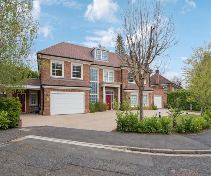 luxury-house-builders-northwood1.jpeg