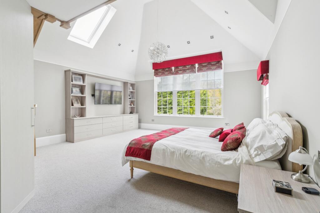 luxury-house-builders-northwood3.jpeg